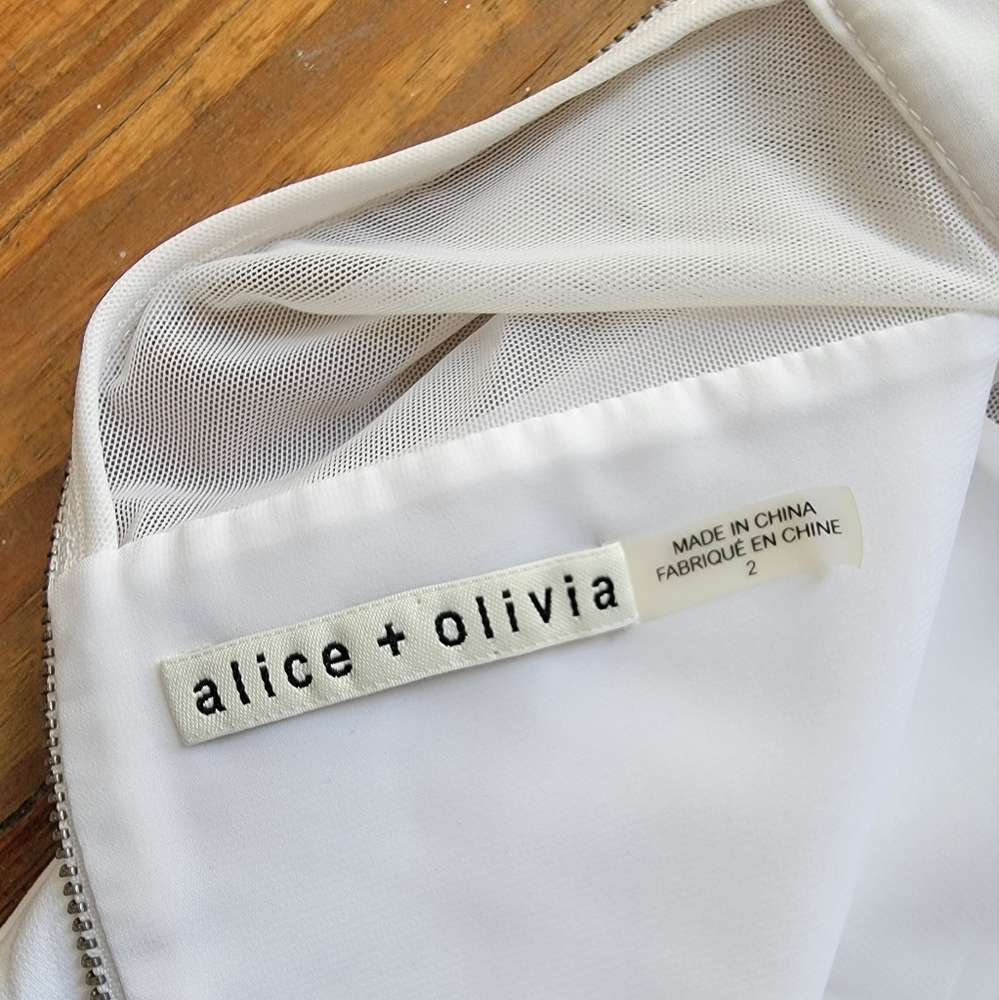 Alice + Olivia White Mesh Insert Dress Midi Sheath size 2 - Picture 3 of 10